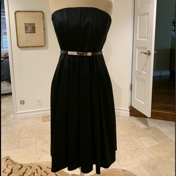 Calvin Klein Dresses & Skirts - Classic Calvin Klein strapless little black dress
